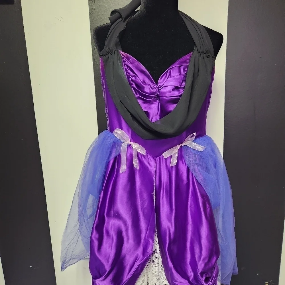 1960's vintage Gothic Victorian gown - Picture 2 of 12